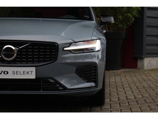 Volvo  S60 Recharge T6 AWD 350pk Plus Dark | Adaptive Cruise | BLIS | Camera | Memory Seats | Stuur/stoelver... ActivLease financial lease