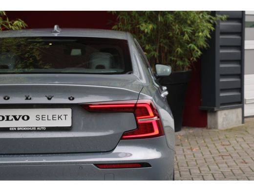 Volvo  S60 Recharge T6 AWD 350pk Plus Dark | Adaptive Cruise | BLIS | Camera | Memory Seats | Stuur/stoelver... ActivLease financial lease