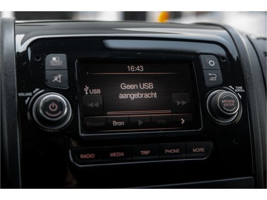 Peugeot Boxer 435 | 165 pk | Spiegelbak | Laadklep | Bluetooth ActivLease financial lease