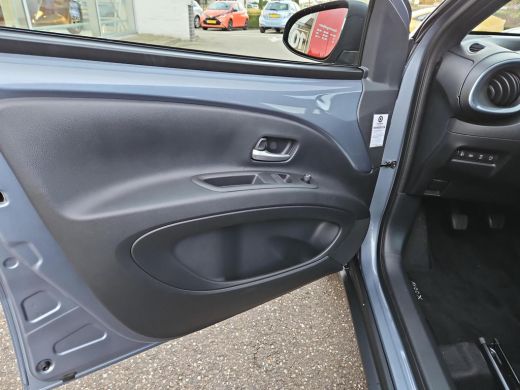 Toyota Aygo X 1.0 VVT-i MT Pulse Design ActivLease financial lease