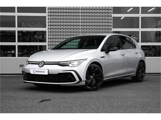 Volkswagen Golf 1.5 eTSI R-Line Business 150pk DSG | Black Style | Camera | HUD | Stoelverwarming Volkswagen Golf 1.5 eTSI R-Line Business 150pk DSG | Black Style | Camera | HUD | Stoelverwarming