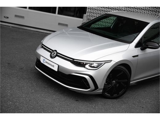 Volkswagen Golf 1.5 eTSI R-Line Business 150pk DSG | Black Style | Camera | HUD | Stoelverwarming ActivLease financial lease