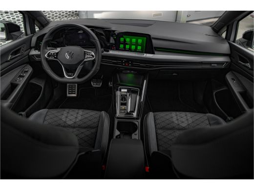 Volkswagen Golf 1.5 eTSI R-Line Business 150pk DSG | Black Style | Camera | HUD | Stoelverwarming ActivLease financial lease