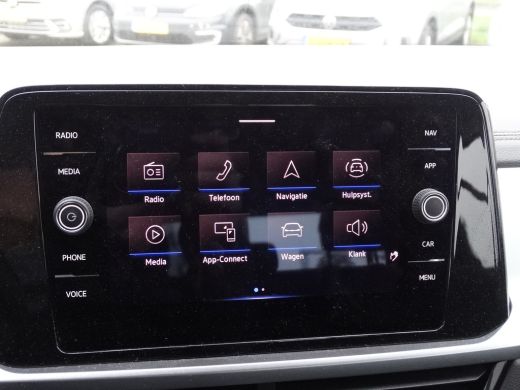 Volkswagen T-Roc 1.0 TSI Life | Cruise control adaptief | LED koplampen | Lichtmetalen velgen 16" ActivLease financial lease