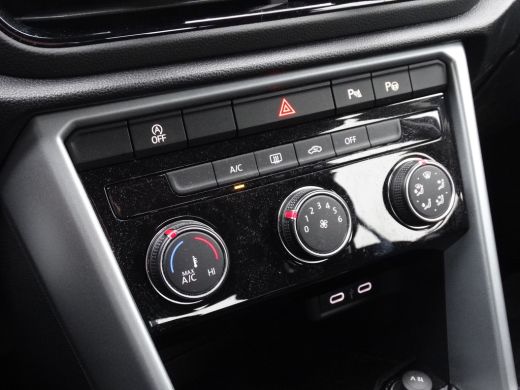 Volkswagen T-Roc 1.0 TSI Life | Cruise control adaptief | LED koplampen | Lichtmetalen velgen 16" ActivLease financial lease