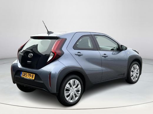 Toyota Aygo X 1.0 VVT-i MT Play **APPLE CARPLAY/ PARKEERCAMERA/ GARANTIE** ActivLease financial lease