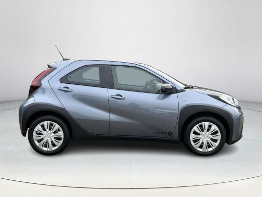 Toyota Aygo X 1.0 VVT-i MT Play **APPLE CARPLAY/ PARKEERCAMERA/ GARANTIE** ActivLease financial lease