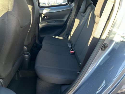 Toyota Aygo X 1.0 VVT-i MT Play **APPLE CARPLAY/ PARKEERCAMERA/ GARANTIE** ActivLease financial lease