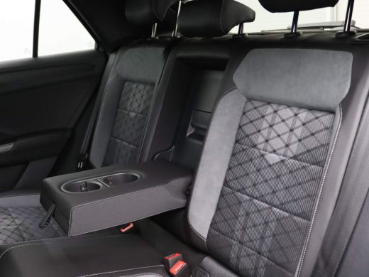 Volkswagen T-Roc 1.5 TSI R-Line Business 150PK DSG Black Style, LED-Matrix, Keyless Entry & Start, Pano-Schuifdak,... ActivLease financial lease