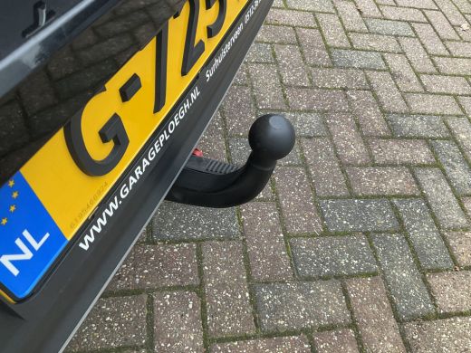 Volkswagen T-Roc 1.5 TSI Style Automaat Pano.dak Adap.Cruise Trekhaak Digitaal Vol Opties! ActivLease financial lease