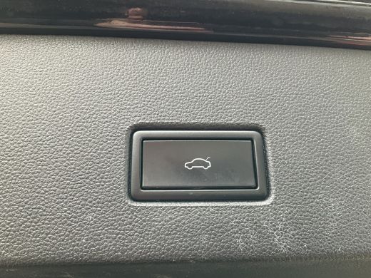 Volkswagen T-Roc 1.5 TSI Style Automaat Pano.dak Adap.Cruise Trekhaak Digitaal Vol Opties! ActivLease financial lease