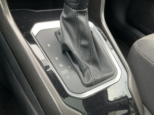 Volkswagen T-Roc 1.5 TSI Style Automaat Pano.dak Adap.Cruise Trekhaak Digitaal Vol Opties! ActivLease financial lease