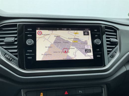 Volkswagen T-Roc 1.5 TSI Style Automaat Pano.dak Adap.Cruise Trekhaak Digitaal Vol Opties! ActivLease financial lease