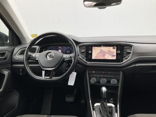 Volkswagen T-Roc 1.5 TSI Style Automaat Pano.dak Adap.Cruise Trekhaak Digitaal Vol Opties! ActivLease financial lease
