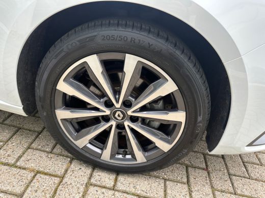 Renault Mégane Estate 1.6 E-Tech Plug-In Hybrid 160 R.S. Line . ActivLease financial lease