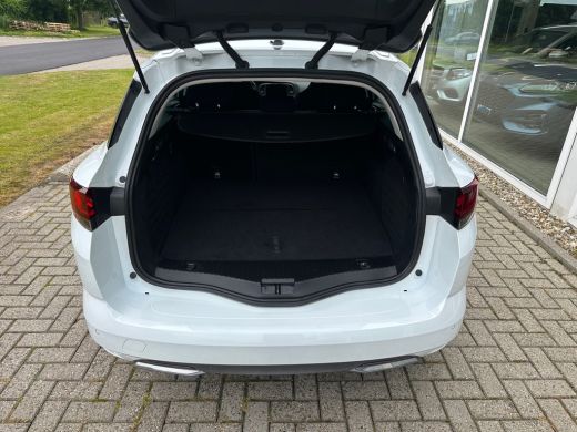 Renault Mégane Estate 1.6 E-Tech Plug-In Hybrid 160 R.S. Line . ActivLease financial lease