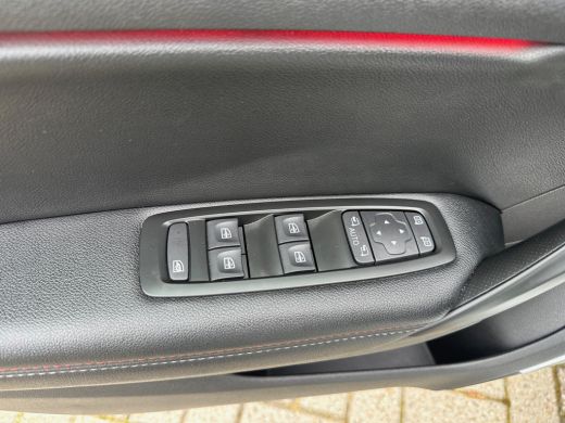Renault Mégane Estate 1.6 E-Tech Plug-In Hybrid 160 R.S. Line . ActivLease financial lease