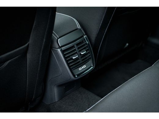 Skoda Scala ŠKODA Monte Carlo | Achteruitrijcamera | Chromen raamlijsten | Driver Activity Assistant, vermoei... ActivLease financial lease