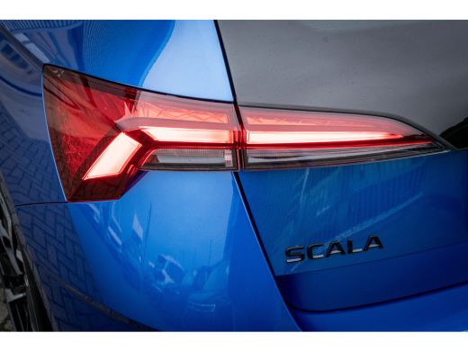 Skoda Scala ŠKODA Monte Carlo | Achteruitrijcamera | Chromen raamlijsten | Driver Activity Assistant, vermoei... ActivLease financial lease