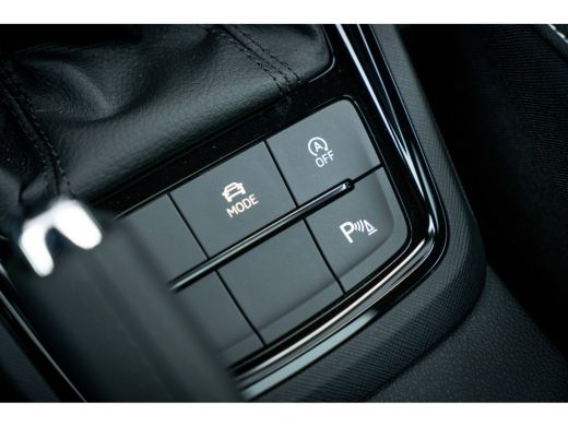 Skoda Scala ŠKODA Monte Carlo | Achteruitrijcamera | Chromen raamlijsten | Driver Activity Assistant, vermoei... ActivLease financial lease