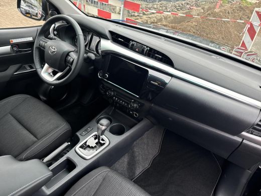 Toyota Hilux 2.4 D-4D Double Cab Professional Van | Grijs Kenteken | Direct Leverbaar | ActivLease financial lease