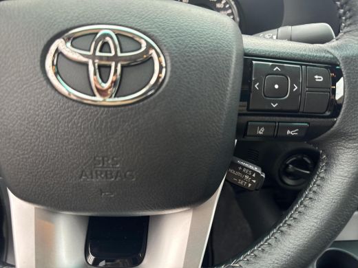 Toyota Hilux 2.4 D-4D Double Cab Professional Van | Grijs Kenteken | Direct Leverbaar | ActivLease financial lease