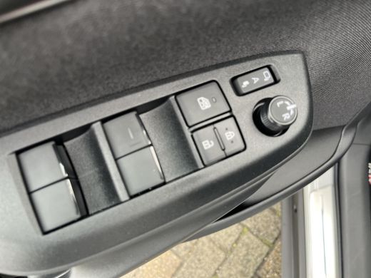 Toyota Yaris Cross 1.5 Hybrid 130 GR Sport | All-in prijs | Apple/Android | Camera | ActivLease financial lease