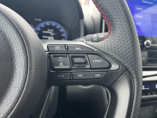 Toyota Yaris Cross 1.5 Hybrid 130 GR Sport | All-in prijs | Apple/Android | Camera | ActivLease financial lease