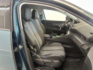 Peugeot 5008 1.2 PureTech Blue Lease Premium Avantage VERWACHT | Navigatie | Camera | 7persoons