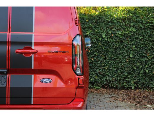 Ford Transit Custom 300 2.0 TDCI L2H1 170PK SPORT AUTOMAAT | NL-AUTO! | WINTER PACK | ADAPT. CRUISE | ELEKT. STOELEN ... ActivLease financial lease