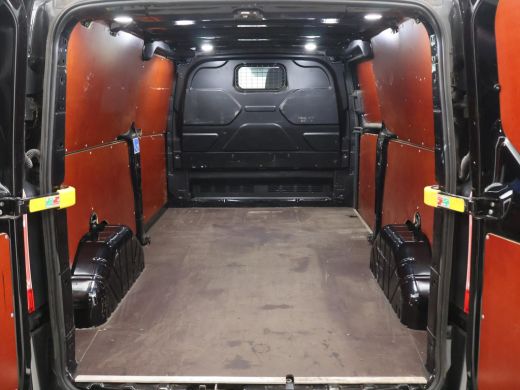 Ford Transit Custom 320 2.0 TDCI 130 PK L2H1 TREND + 2800 KG TREKHAAK / APPLE CARPLAY / CAMERA / STOELVERW. ActivLease financial lease