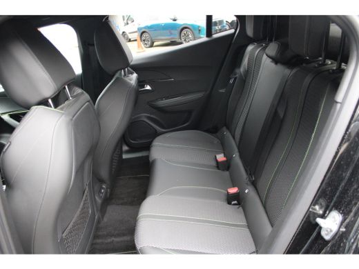 Peugeot 2008 1.2 PureTech 130 GT Climate regeling ,achteruitrij camera ,navigatie By App ActivLease financial lease