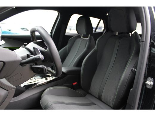 Peugeot 2008 1.2 PureTech 130 GT Climate regeling ,achteruitrij camera ,navigatie By App ActivLease financial lease