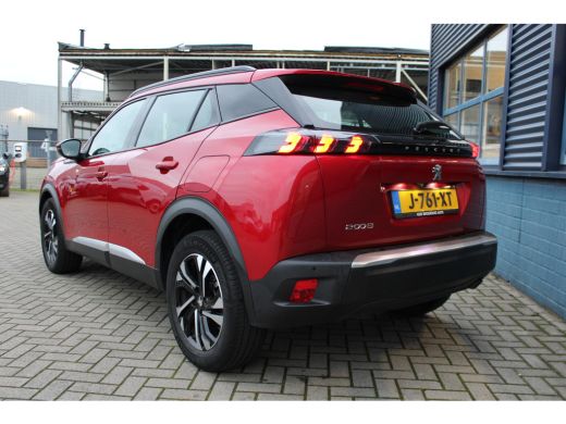 Peugeot 2008 1.2 PureTech Allure ActivLease financial lease