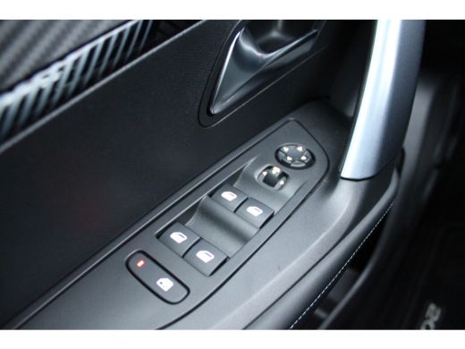 Peugeot 2008 1.2 PureTech Allure ActivLease financial lease
