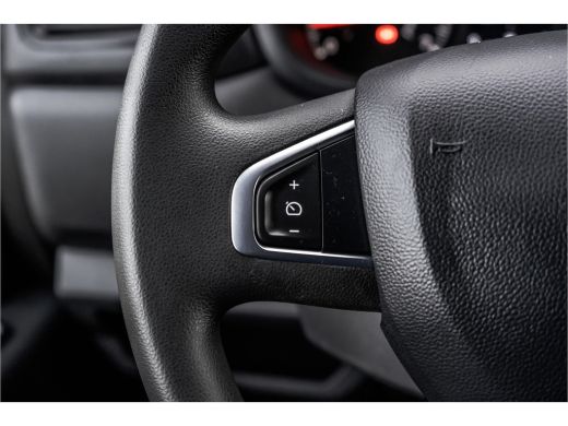Renault Master 2.3 dCi L2H2 | Euro 6 | 136 PK | Cruise | Airco | Navigatie | LED ActivLease financial lease