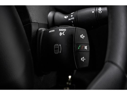 Renault Master 2.3 dCi L2H2 | Euro 6 | 136 PK | Cruise | Airco | Navigatie | LED ActivLease financial lease