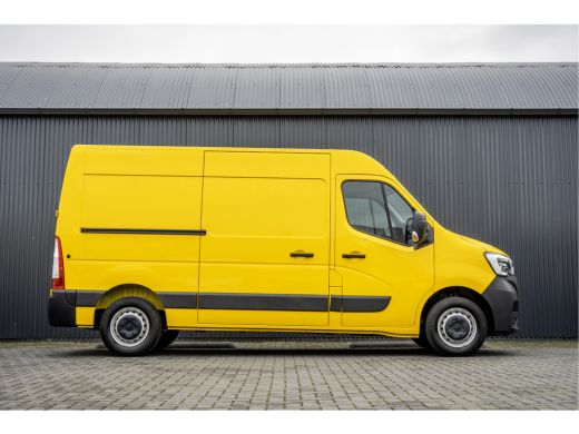 Renault Master 2.3 dCi L2H2 | Euro 6 | 136 PK | Cruise | Airco | Navigatie | LED ActivLease financial lease