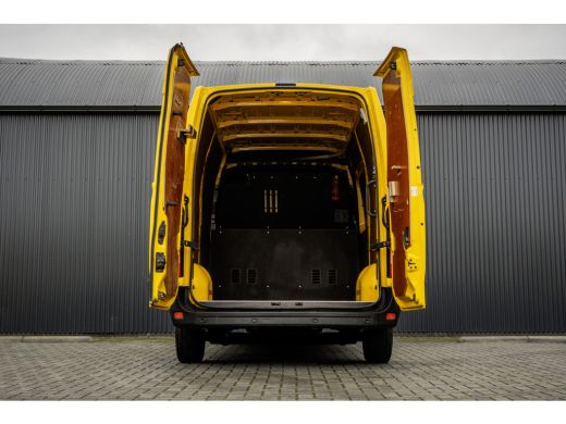 Renault Master 2.3 dCi L2H2 | Euro 6 | 136 PK | Cruise | Airco | Navigatie | LED ActivLease financial lease