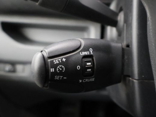 Toyota ProAce Worker 1.6 D-4D 3-ZITS EURO 6 LONG *73.694 KM!* + TREKHAAK / IMPERIAAL / CRUISE CONTROL ActivLease financial lease