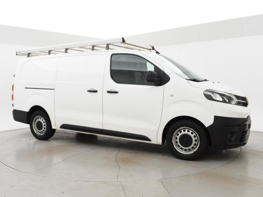 Toyota ProAce Worker 1.6 D-4D 3-ZITS EURO 6 LONG *73.694 KM!* + TREKHAAK / IMPERIAAL / CRUISE CONTROL ActivLease financial lease