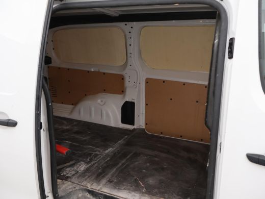 Toyota ProAce Worker 1.6 D-4D 3-ZITS EURO 6 LONG *73.694 KM!* + TREKHAAK / IMPERIAAL / CRUISE CONTROL ActivLease financial lease