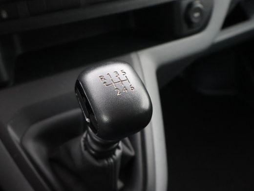 Toyota ProAce Worker 2.0 D-4D DUBBEL CAB. LANG COOL COMFORT + TREKHAAK / NAVIGATIE / IMPERIAAL ActivLease financial lease