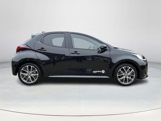 Toyota Yaris 1.5 Hybrid 130 Executive | Demonstratie auto | Night sky black metallic | ActivLease financial lease