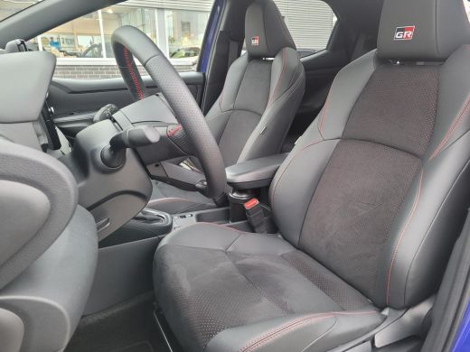 Toyota Yaris 1.5 Hybrid 130 GR Sport ActivLease financial lease