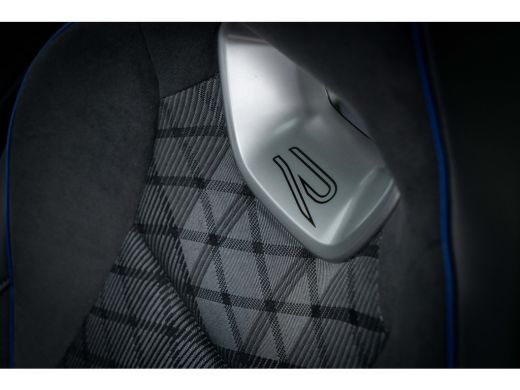 Volkswagen Passat Variant Volkswagen R-Line Edition | Inclusief € 2000,- inruilvoordeel Inclusief € 2000,- inruilvo... ActivLease financial lease