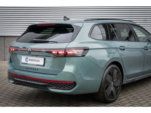 Volkswagen Passat Variant Volkswagen R-Line Edition | Inclusief € 2000,- inruilvoordeel Inclusief € 2000,- inruilvo... ActivLease financial lease