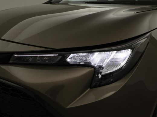 Toyota Corolla 1.8 HYBRID FIRST EDITION *BTW* + ADAPTIVE CRUISE / 17 INCH / LED / NAVIGATIE ActivLease financial lease