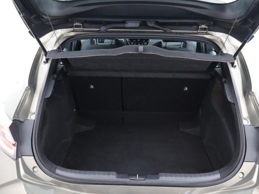 Toyota Corolla 1.8 HYBRID FIRST EDITION *BTW* + ADAPTIVE CRUISE / 17 INCH / LED / NAVIGATIE ActivLease financial lease