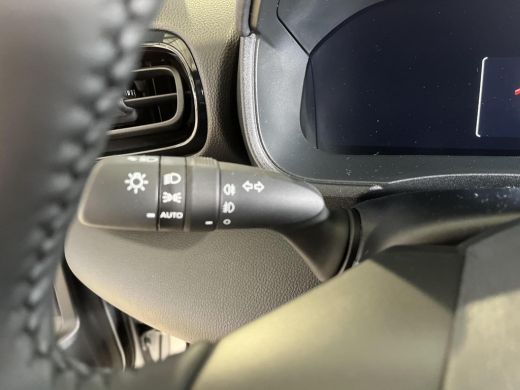 Toyota Yaris 1.5 Hybrid 130 Executive | Uit voorraad leverbaar! | ActivLease financial lease